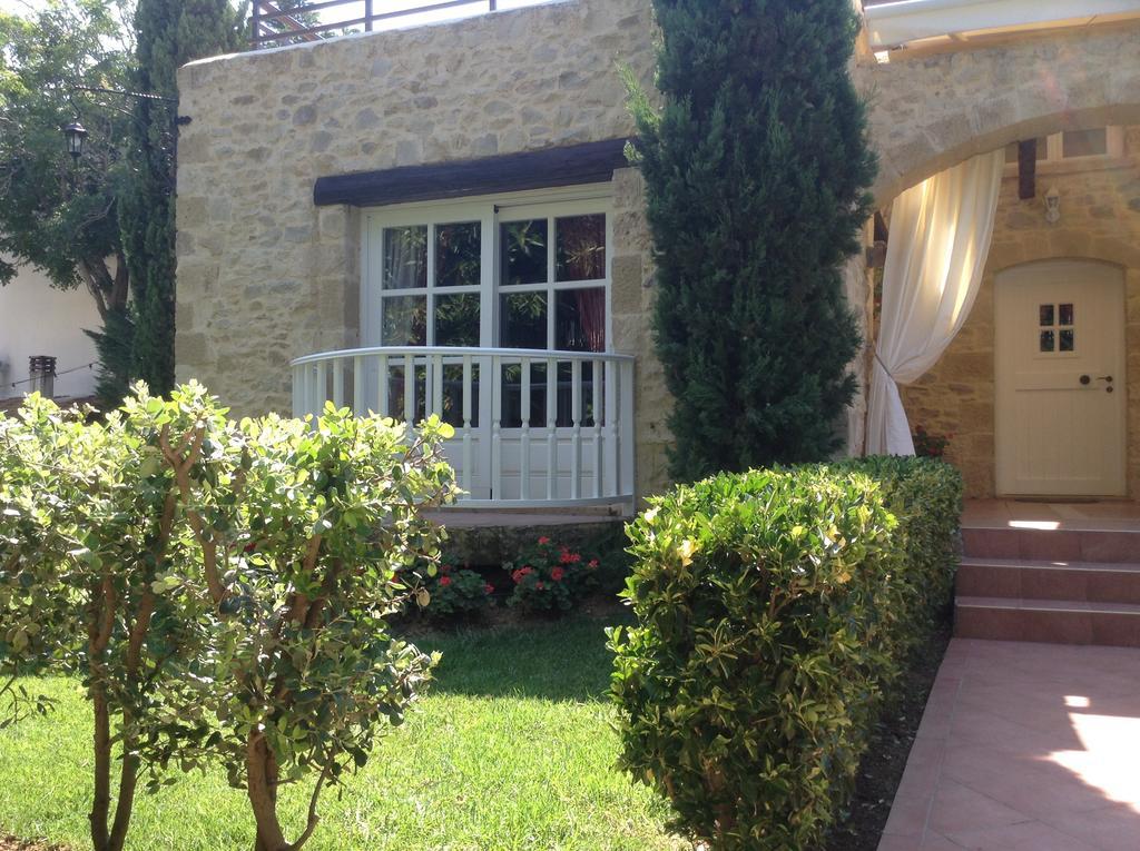 Rock House'S Villa Melody Platanias  Ruang foto
